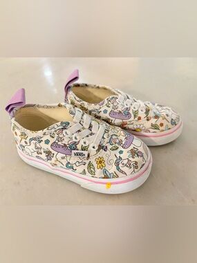 Vans Kids Unicorn Canvas Sneakers in White and Purple